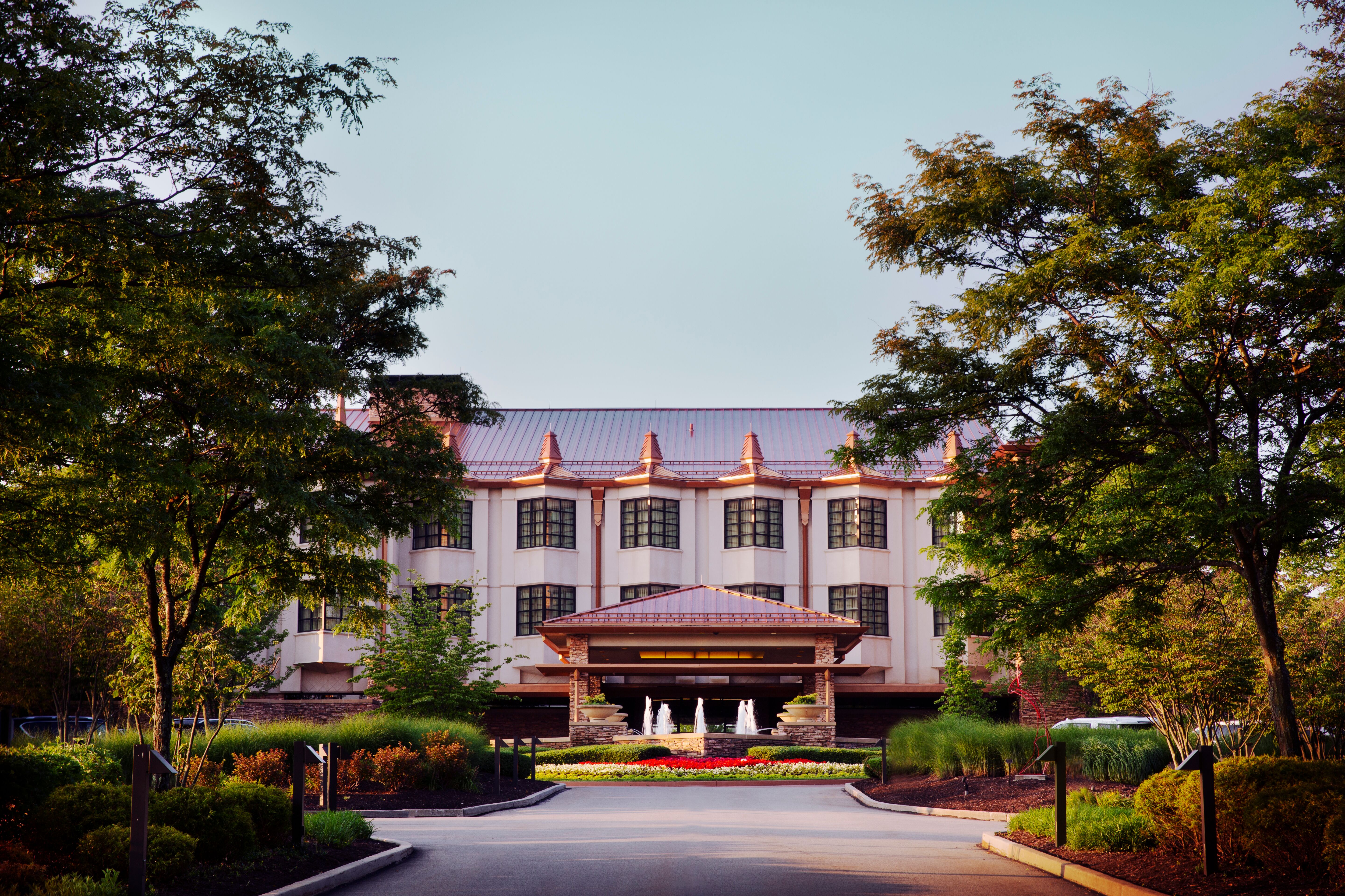 Nemacolin AI SEARCH Falling Rock Front 